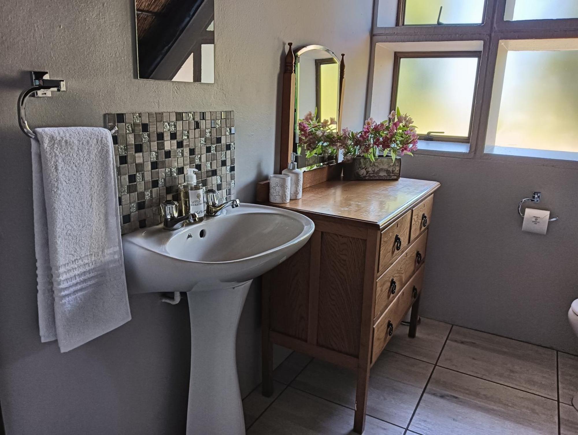 Bed and Breakfast Little Tree Loft 2 Uitenhage Exterior foto